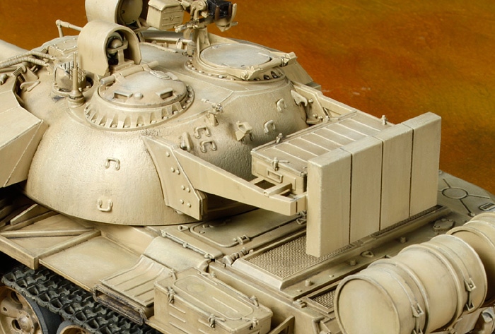 Czołg T-55 Enigma Iraqi Tank 35324 Tamiya