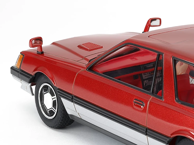 Nissan Leopard 2-Door Hardtop 280X-SF-L 24378 Tamiya