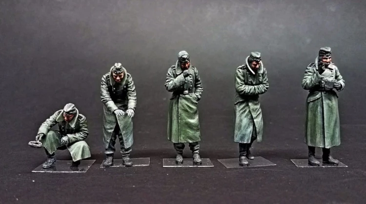 Figurki niemieccy żołnierze zima 1941-42 35218 MiniArt