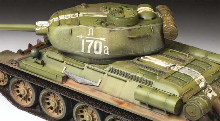 Czołg T-34/85 model 1944 3687 Zvezda