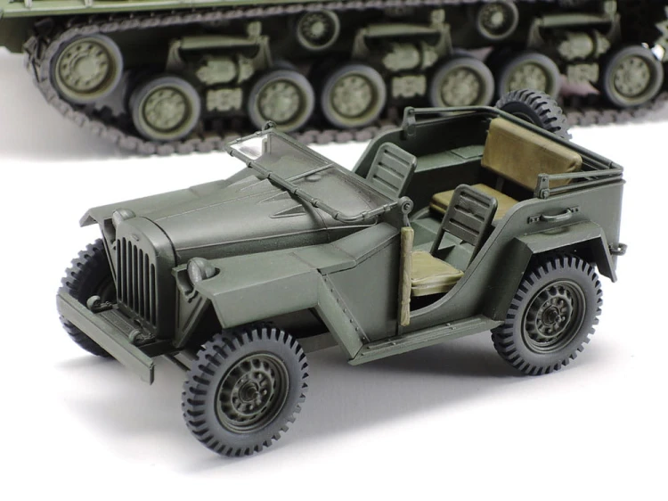 Czołg M4A3E8 Sherman i GAZ-67B 35359 Tamiya
