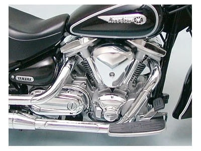 Yamaha XV 1600 Road Star 14080 Tamiya