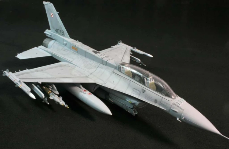 Samolot F-16D Block 52+ Polish Air Force 72002 Kinetic