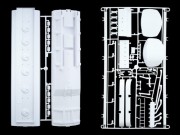 Naczepa cysterna BP Topas 3731 Italeri