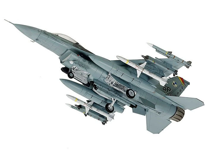 Samolot Lockheed F-16CJ Fighting Falcon 60788 Tamiya
