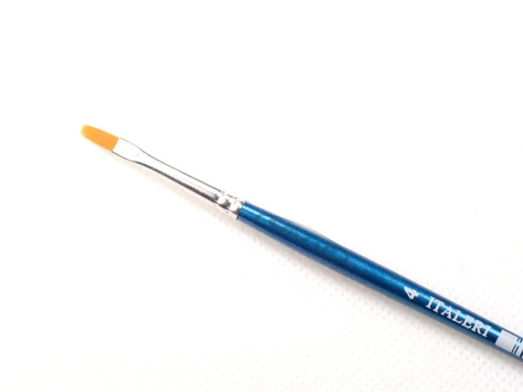 Pędzelek modelarski płaski 4 51227 Italeri