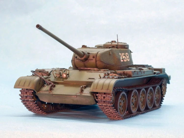 Czołg T-44M 37002 MiniArt