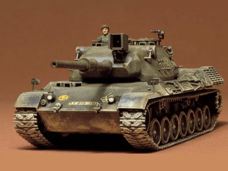 Czołg Leopard 35064 Tamiya
