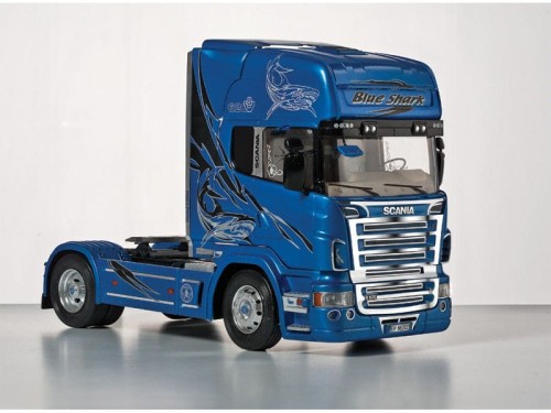 Samochód Scania R620 Blue Shark 3873 Italeri