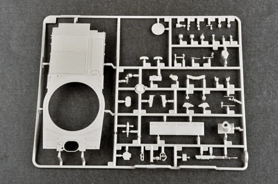 Czołg T-84 MB Oplot MBT 09512 Trumpeter