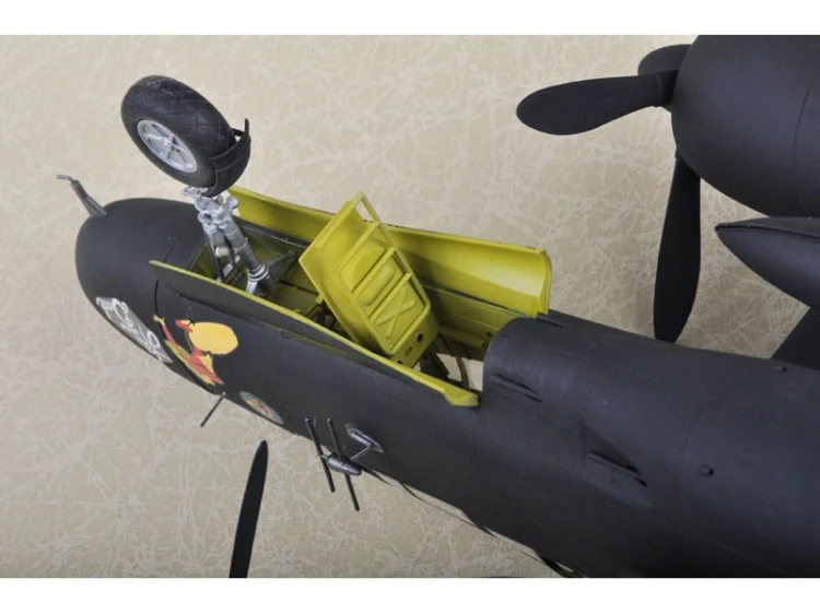 Samolot Northrop P-61B Black Widow 83209 Hobby Boss