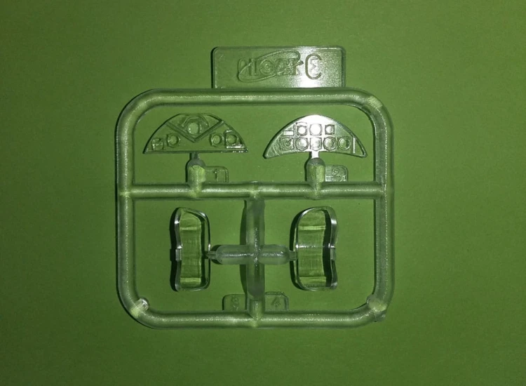 Samolot Bucker Bu 131D 32030 ICM