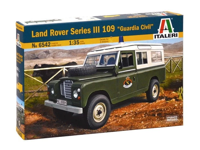 Samochód Land Rover Series III 109 6542 Italeri