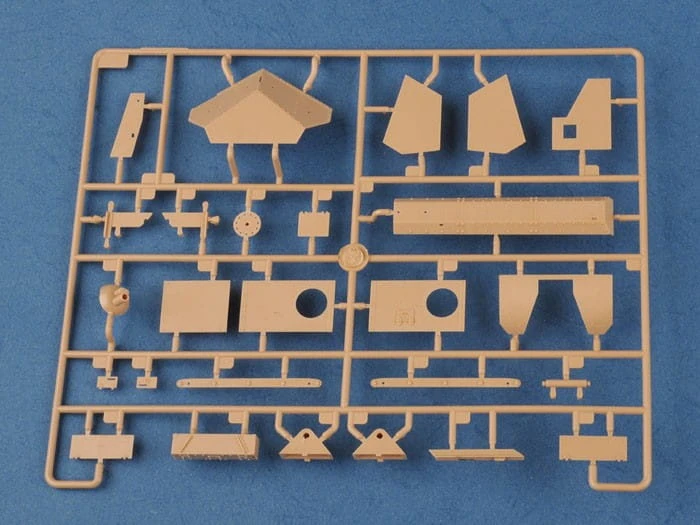 Czołg Schneider CA 83862 Hobby Boss