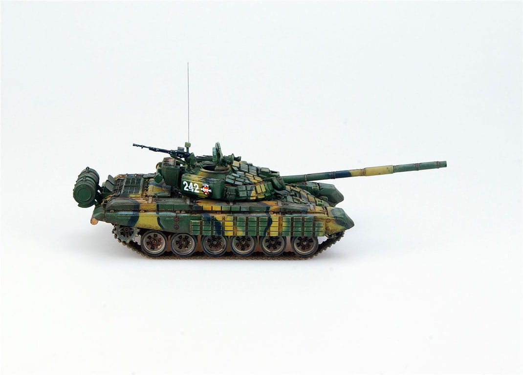 Czołg T-72B1 UA72011 Modelcollect