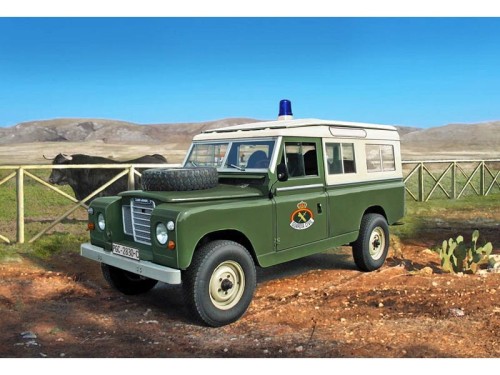 Samochód Land Rover Series III 109 6542 Italeri