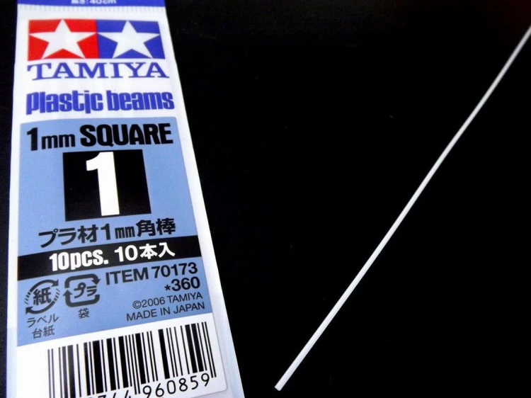 Plastikowy styrenowy kwadratowy pręt 1mm 70173 Tamiya