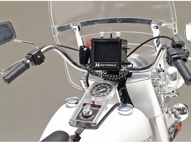 Motocykl Harley Davidson FLH1200 Policja 16038 Tamiya