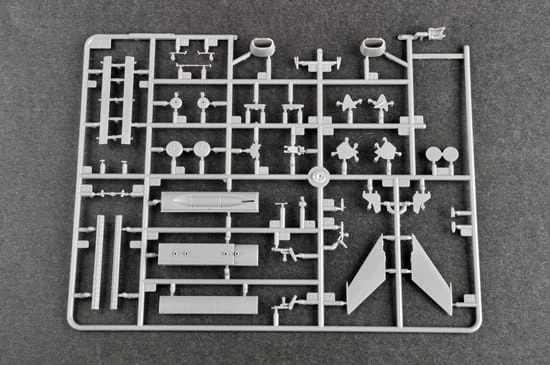 Samolot Nanchang Q-5C 01685 Trumpeter