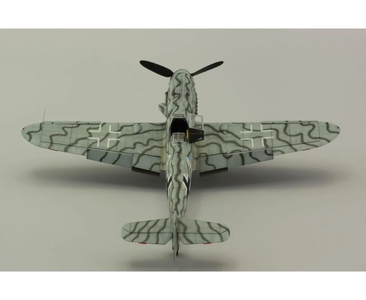Samolot Messerschmitt Bf 109G-5 82112 Eduard