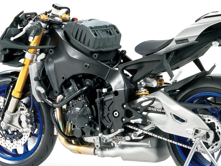 Yamaha YZF-R1M 14133 Tamiya