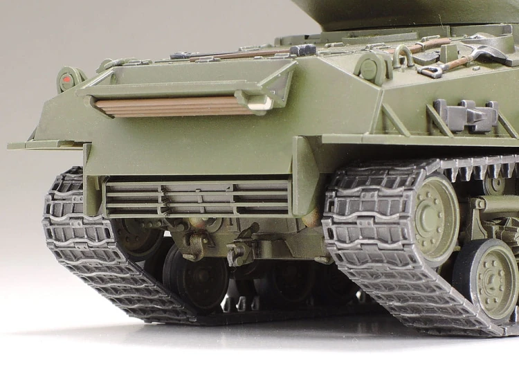 Czołg M4A3E8 Sherman Easy Eight 32595 Tamiya