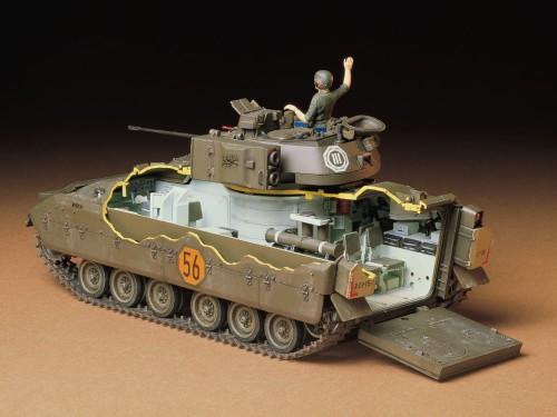 Wóz bojowy piechoty M2 Bradley 35132 Tamiya