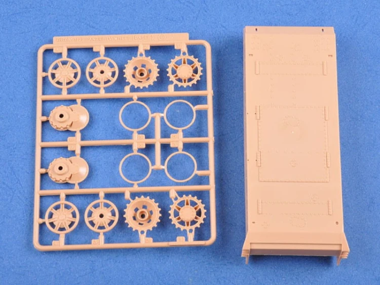 Działo pancerne Sd.Kfz.166 Sturmpanzer IV Early 80135 Hobby Boss