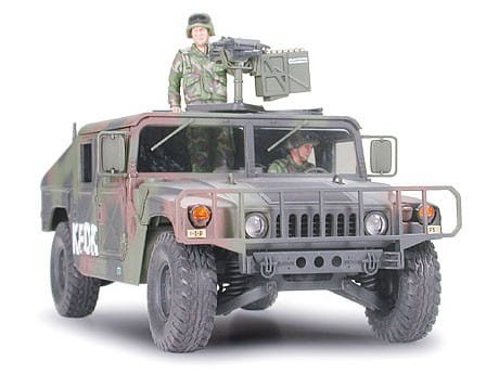 Samochód wielozadaniowy M1025 HMMWV Humvee 35263 Tamiya