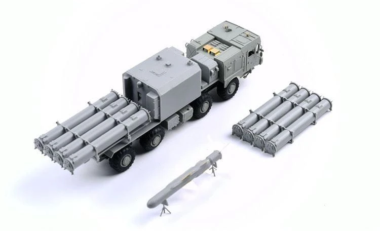 Wyrzutnia rakiet BAL-E na MZKT-7930 UA72030 Modelcollect