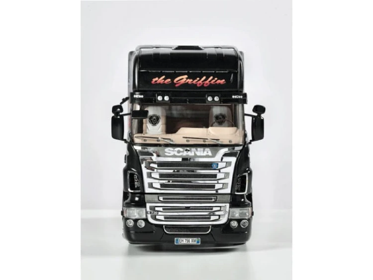 Scania R730 The Griffin 3879 Italeri