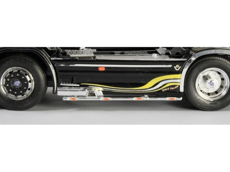 Scania R730 V8 Topline Imperial 3883 Italeri