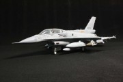 Samolot F-16D Block 52+ Polish Air Force 72002 Kinetic