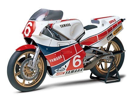 Motocykl Yamaha YZR500 (OW70) 14075 Tamiya