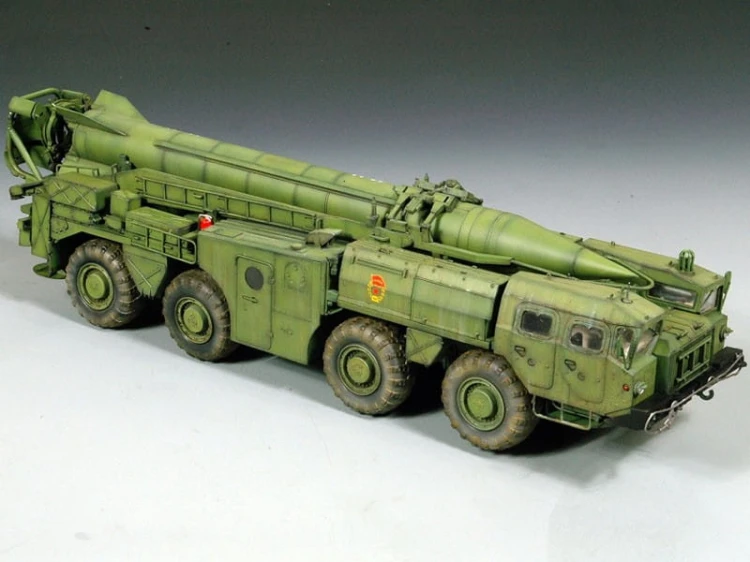 Wyrzutnia SS-1c Scud-B na MAZ-543 3520 Dragon