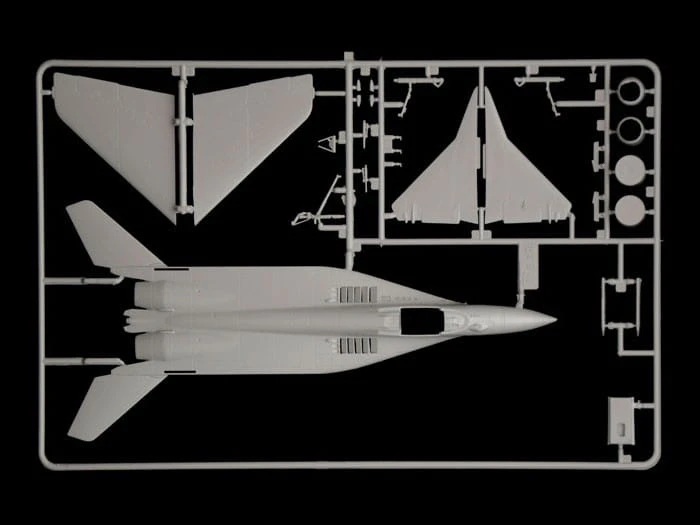 Samolot Mikoyan MiG-29A Fulcrum 1377 Italeri