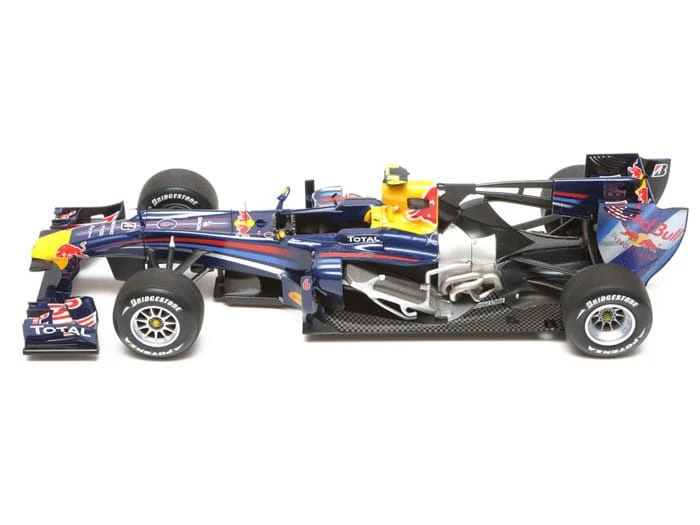 Bolid wyścigowy Renault RB6 20067 Tamiya