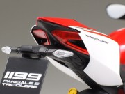 Ducati 1199 Panigale S Tricolore 14132 Tamiya