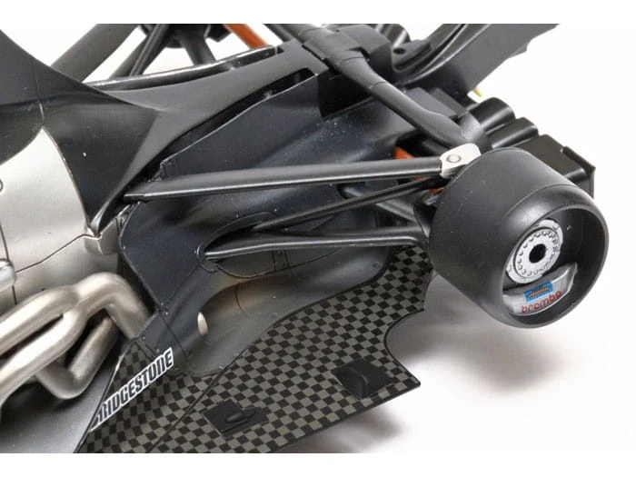 Bolid wyścigowy Renault RB6 20067 Tamiya
