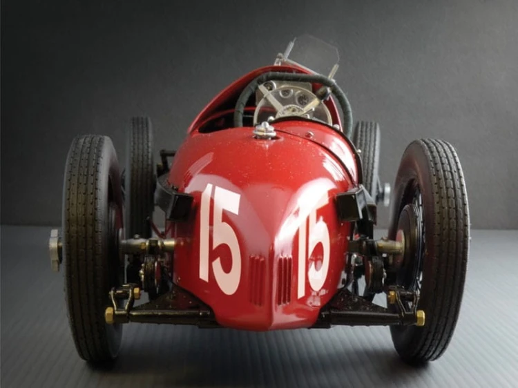Samochód Fiat 806 Grand Prix 4702 Italeri