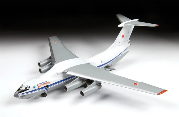 Samolot Iljuszyn Ił-76MD 7011 Zvezda