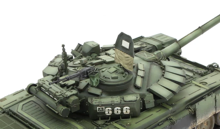 Czołg T-72B3 TS-028 Meng