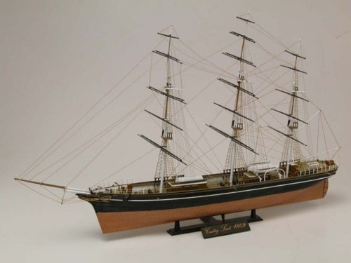 Okręt żaglowiec Cutty Sark A50045 Airfix
