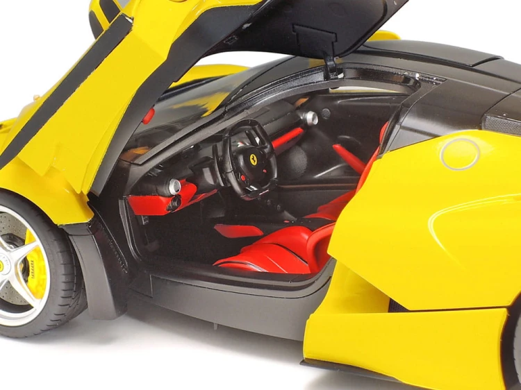 Ferrari LaFerrari F70 yellow version 24347 Tamiya